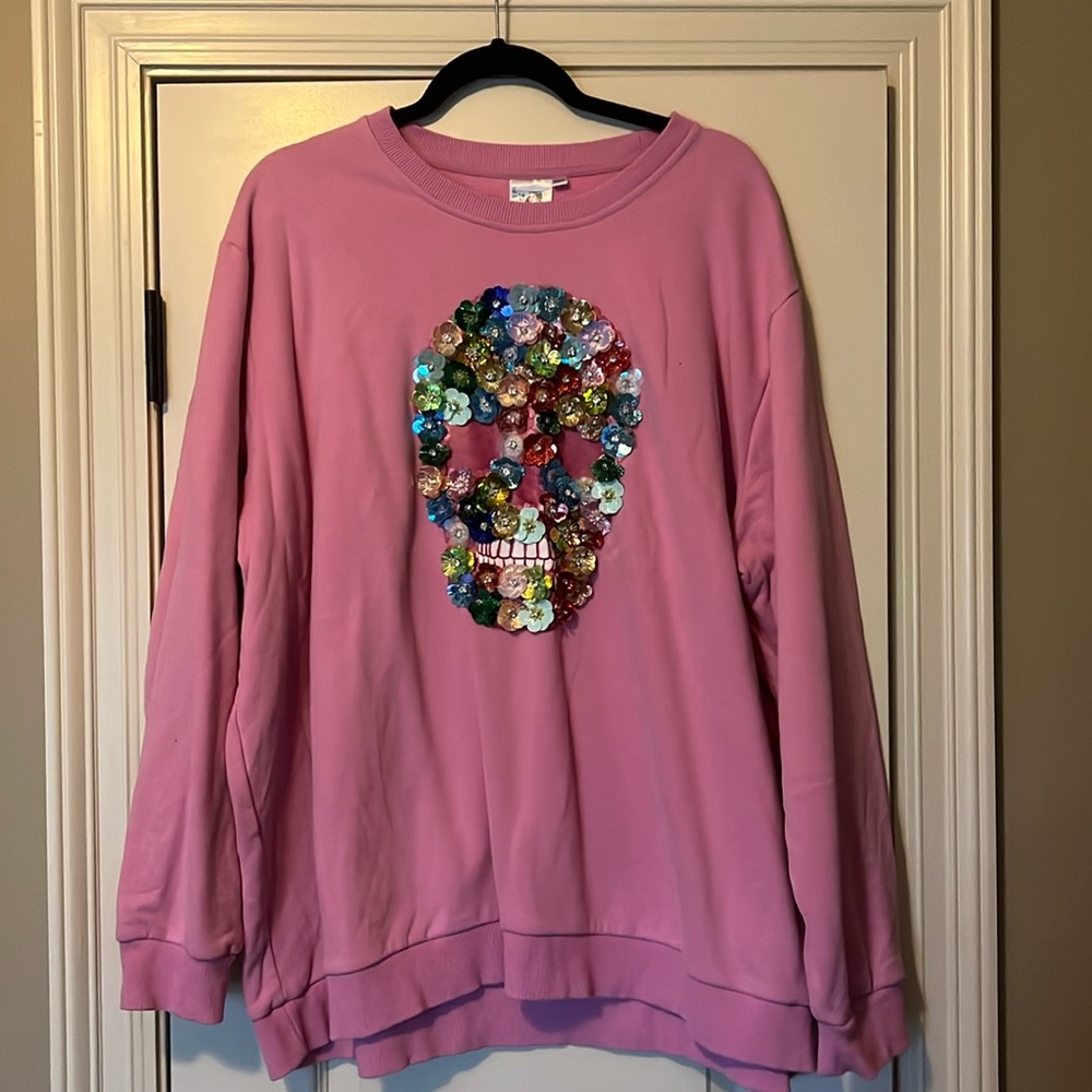 QUEEN OF SPARKLES SPOOKY CREWNECK